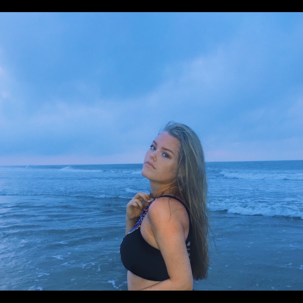 Meet your Posher, Maddie